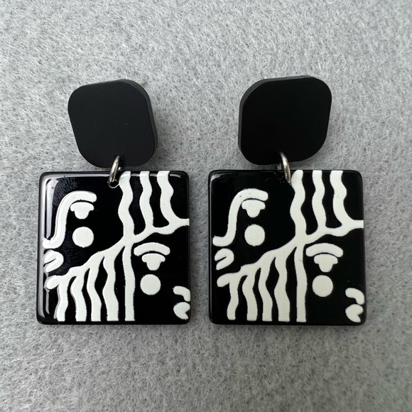 Retro Black & White Dangle Earrings -Artistic Unique Trendy Square Earrings - Picture 15 of 17